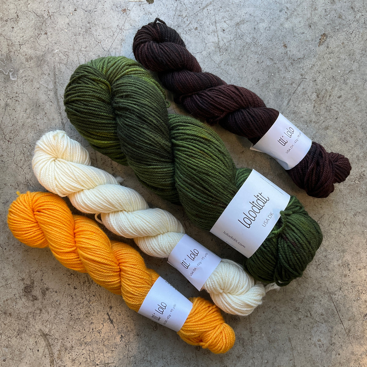 Boneyard Sweethearts Mittens by Tellybean Knits, Stephanie Lotven