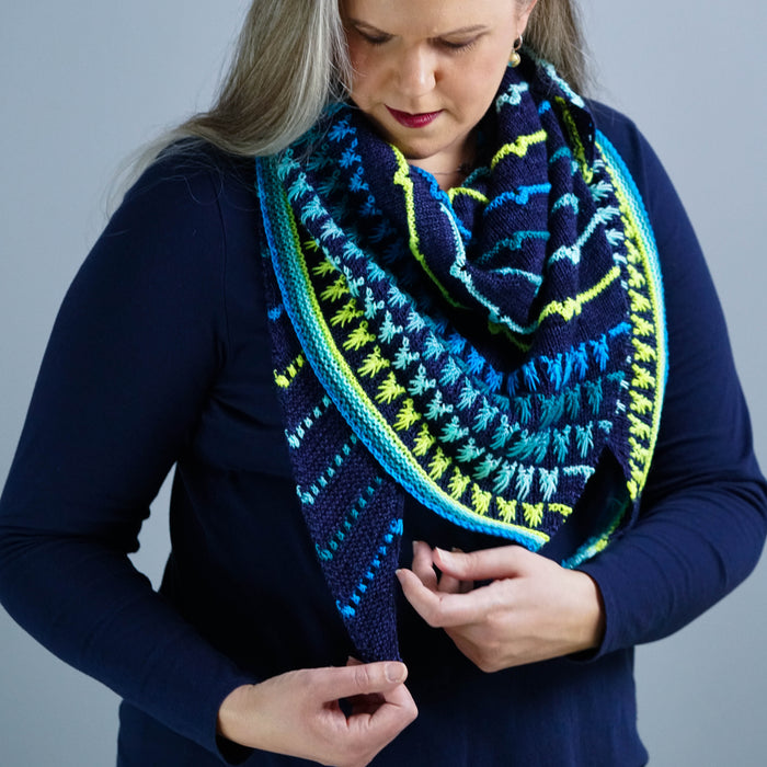 Show Your Colors Shawl by Paper Daisy Creations (Lisa Ross) KIT