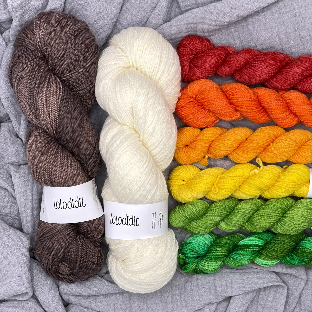 Plus Side Hat and Mittens by Paper Daisy Creations KIT