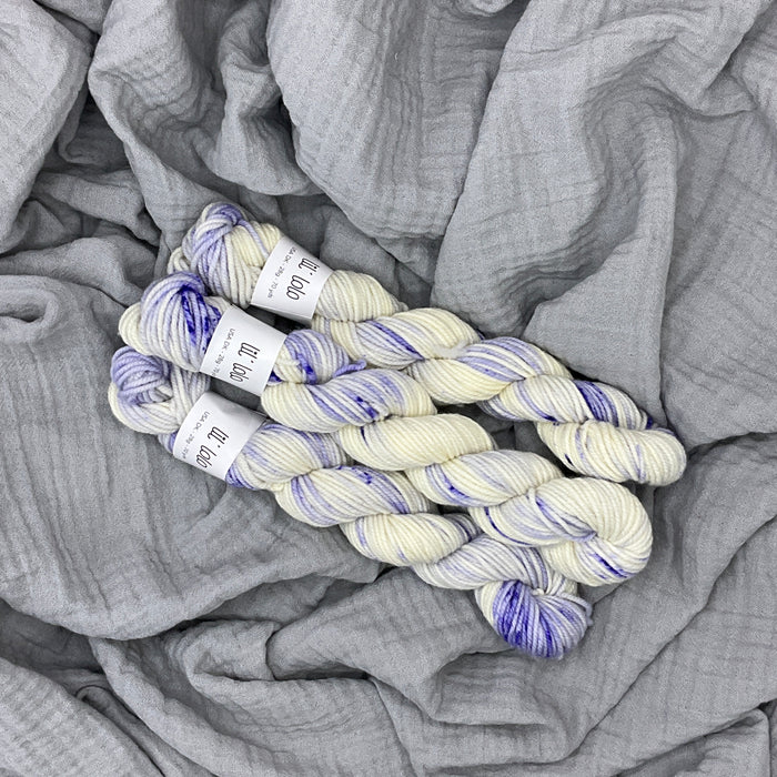 Iris - Lil Lolo USA DK - Barely There