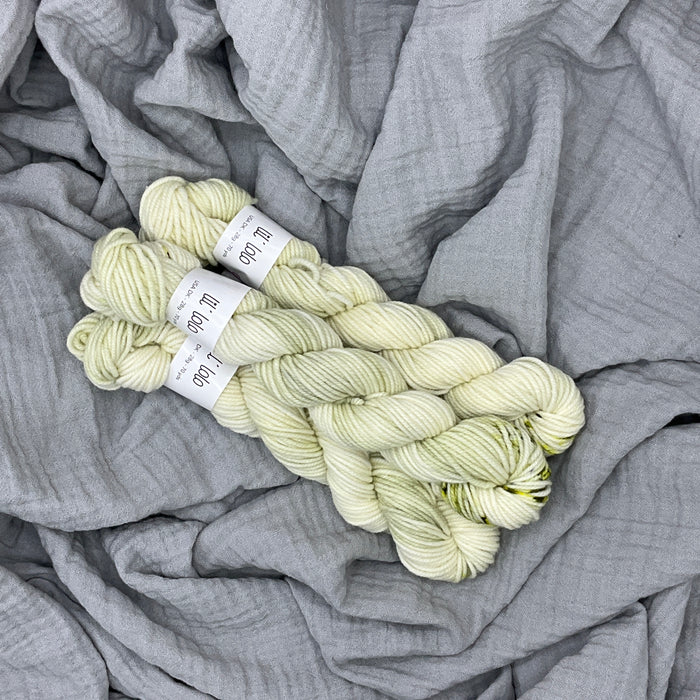 Moss - Lil Lolo USA DK - Barely There