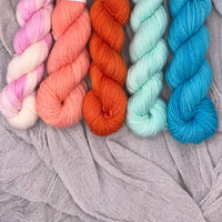 Brighten Up MKAL Cowl by Paper Daisy Creations (Lisa Ross) KIT