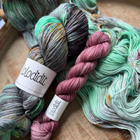 Absinthe Minded + Aviendha - Sock Set
