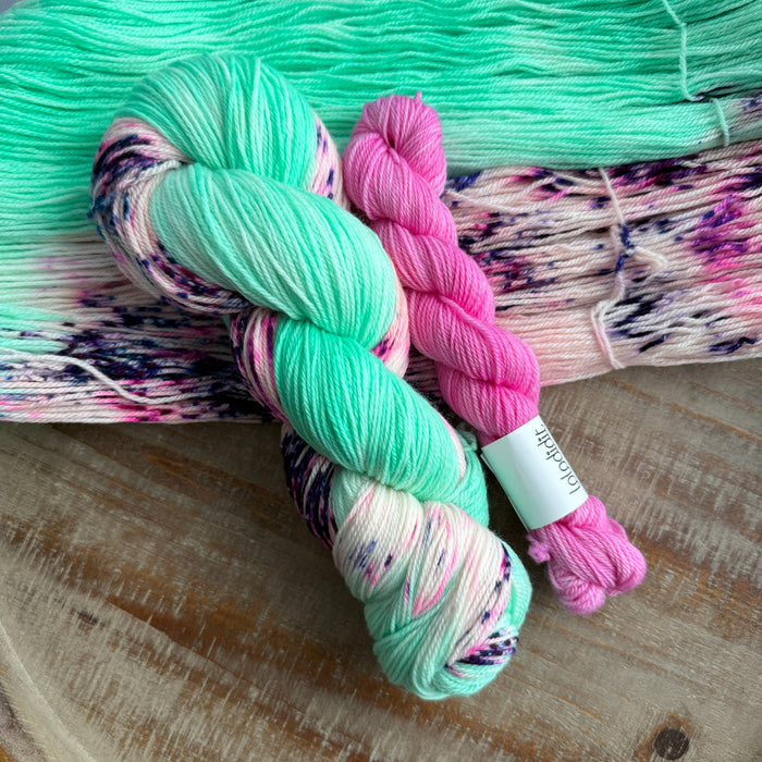 Cabbage Patch Kids + Dubble Bubble Sock Set