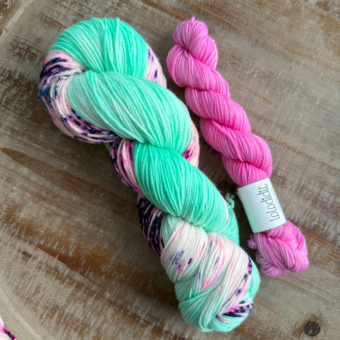 Cabbage Patch Kids + Dubble Bubble Sock Set