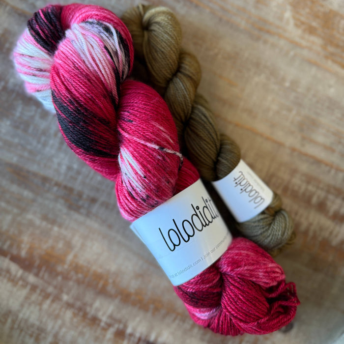 I Find Your Lack of Faith To Be Disturbing + Dragonfly in Amber - Sock Set