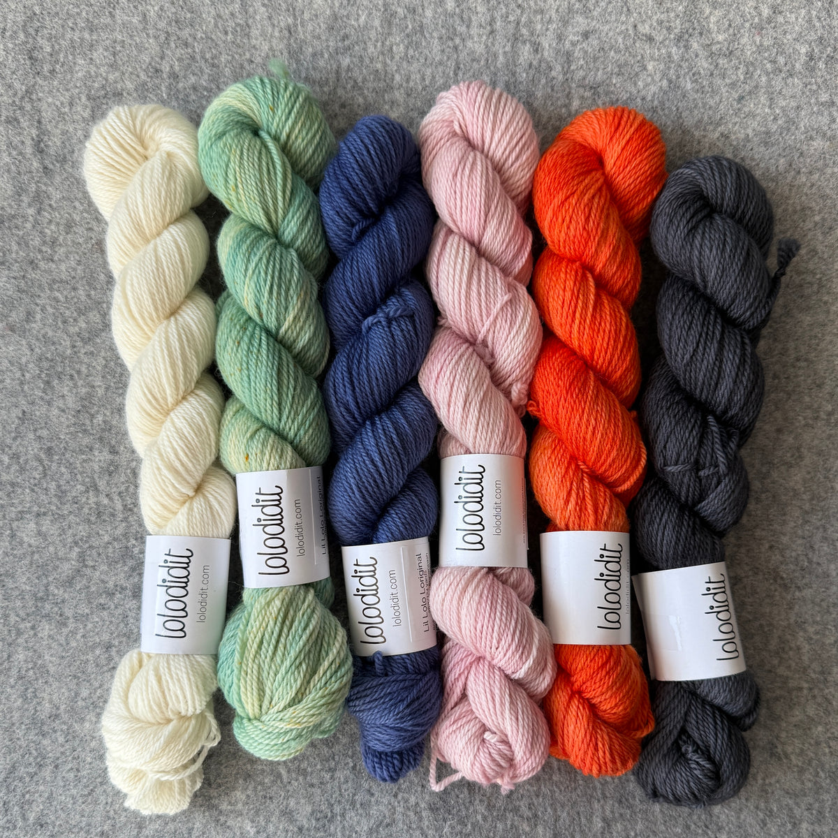 Halloween Party MKAL Cowl by Tellybean Knits, Stephanie Lotven KIT