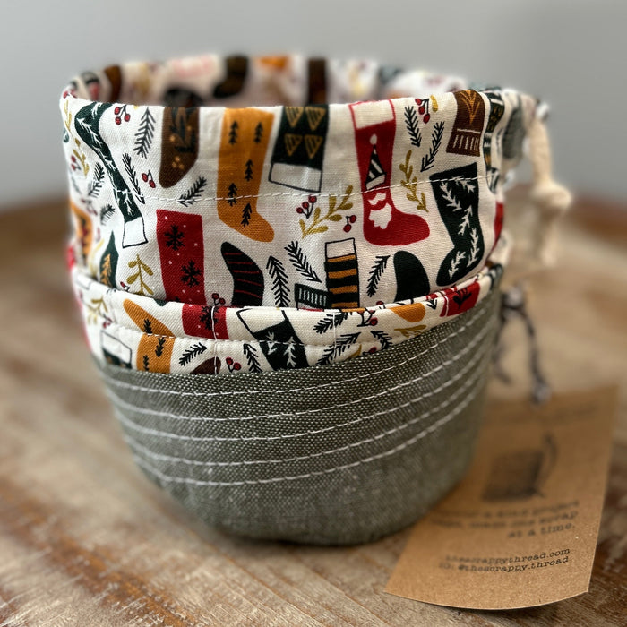 Ball Sack Project Bag - No.11 - the Scrappy Thread by Erika Hall