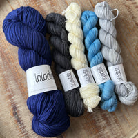 Step Into Christmas COWL by Paper Daisy Creations, Lisa Ross KIT