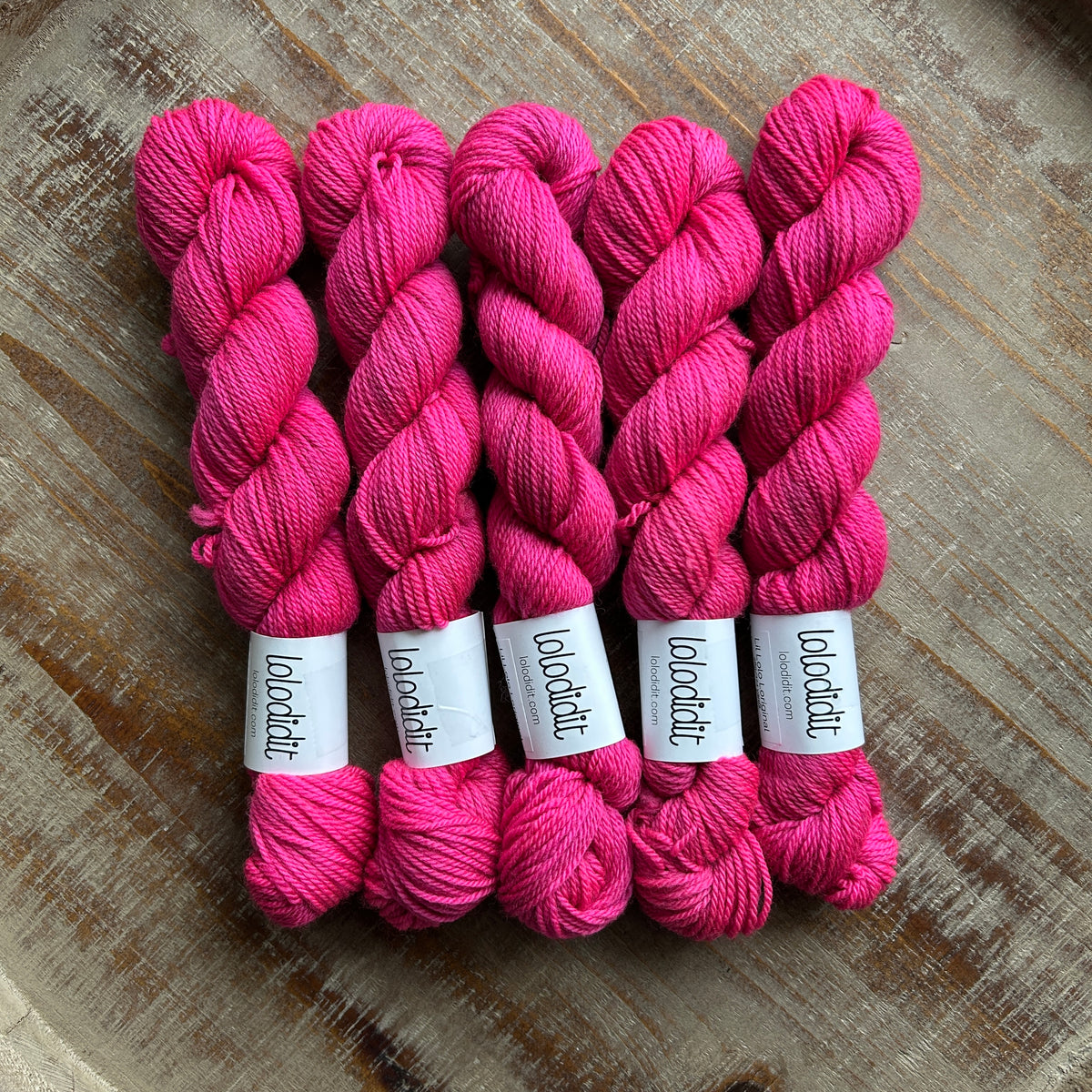 Princess Dianthus - Lil Lolo Loriginal - Tonal