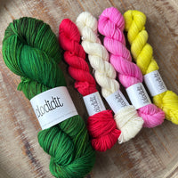 Step Into Christmas COWL by Paper Daisy Creations, Lisa Ross KIT