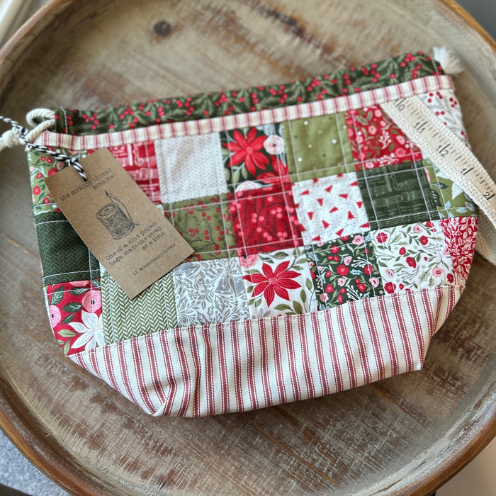 Draw Sack Project Bag - No. 7 - the Scrappy Thread by Erika Hall