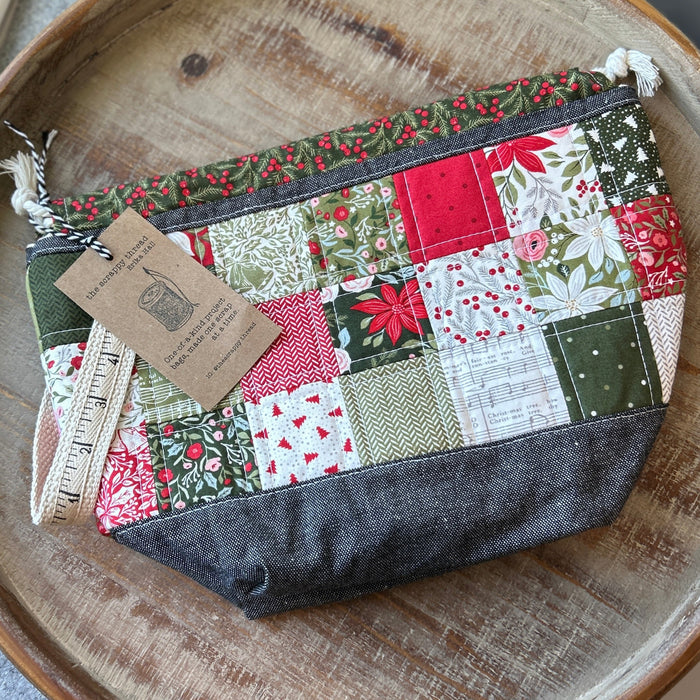 Draw Sack Project Bag - No. 8 - the Scrappy Thread by Erika Hall