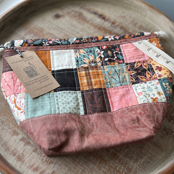 Draw Sack Project Bag - No. 5 - the Scrappy Thread by Erika Hall