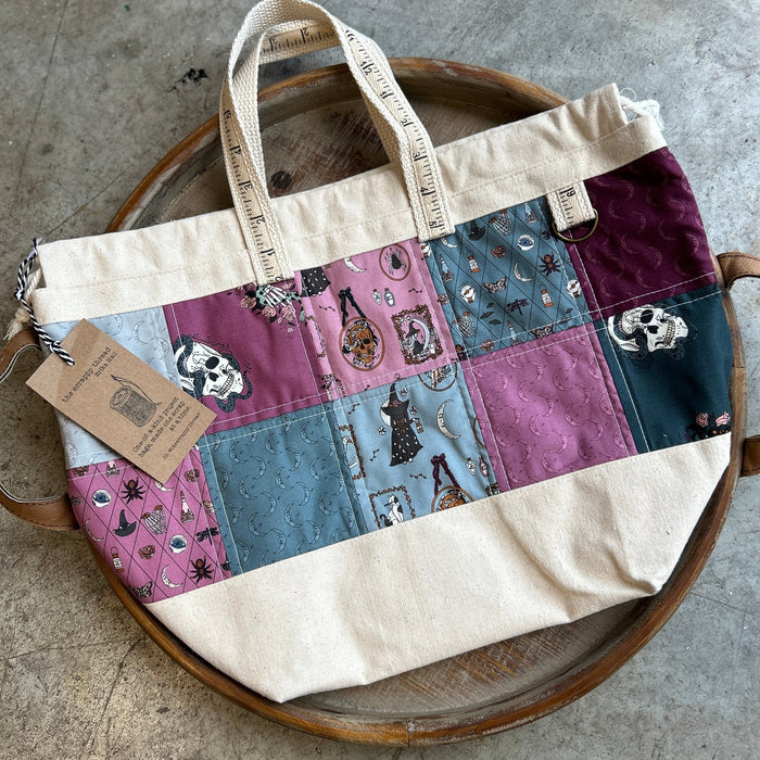 Tote Sack Project Bag - No. 1 - the Scrappy Thread by Erika Hall