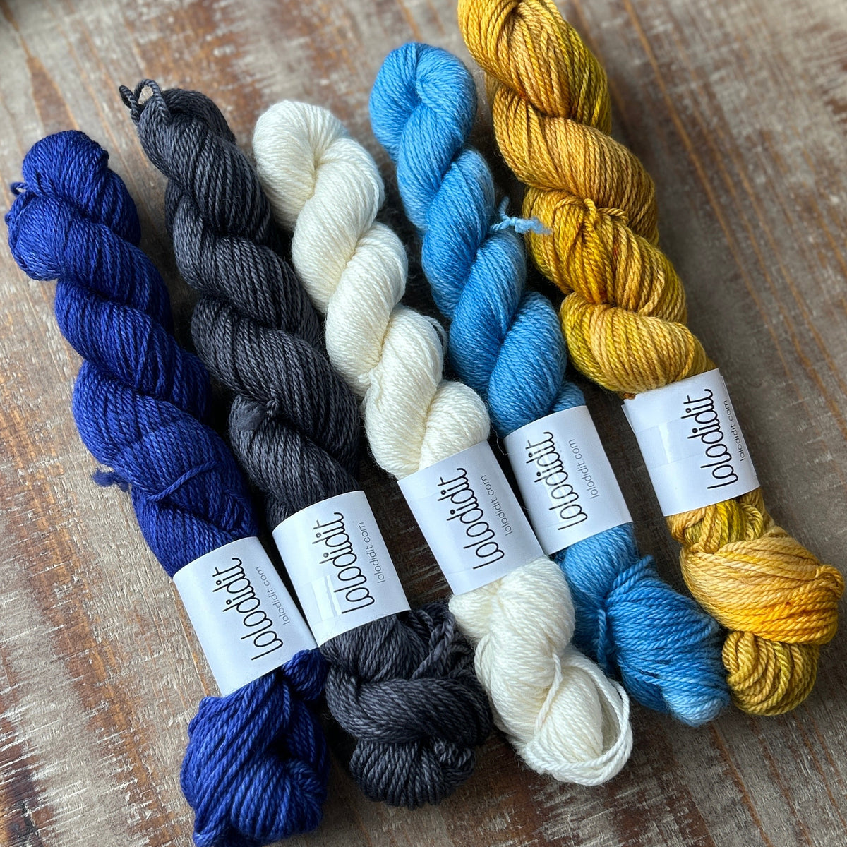 Step Into Christmas HAT by Paper Daisy Creations, Lisa Ross KIT