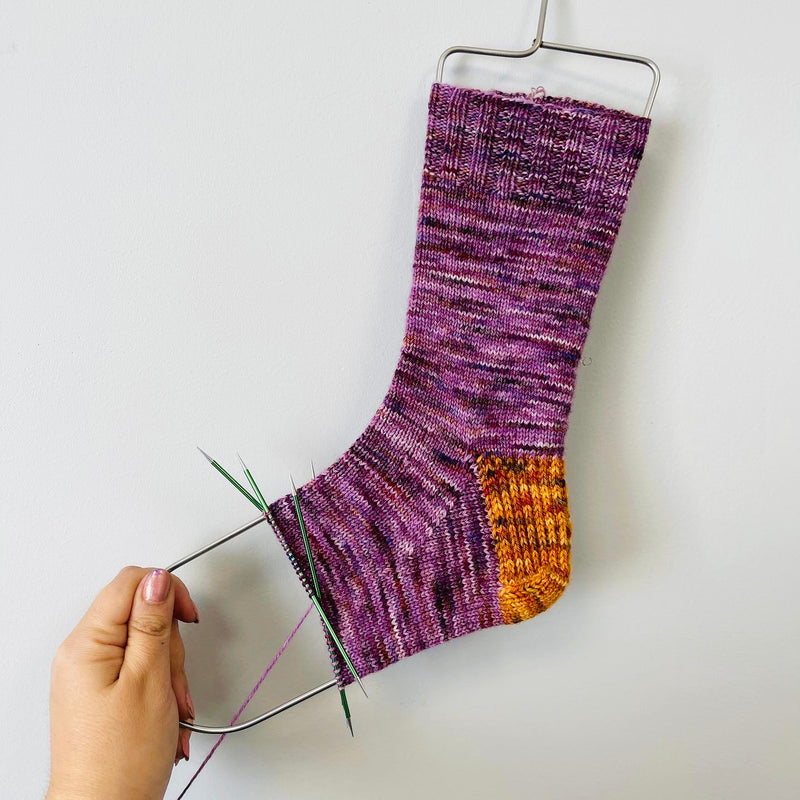 Weekend Sock Challenge Pattern by Lauren Slagle (lolodidit)