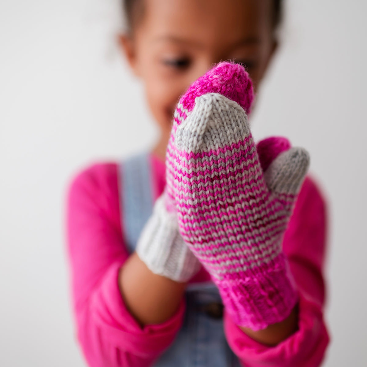 Little Eliza Mittens (kit) by Lauren Slagle (lolodidit)